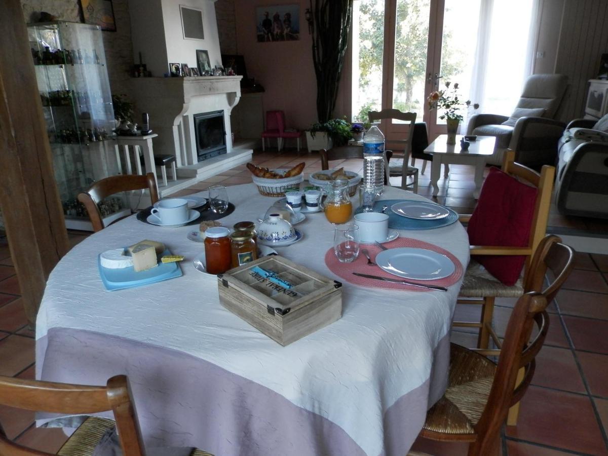 Au Pre Du Mignon Aux Portes Du Marais Poitevin Thorigny  Eksteriør bilde